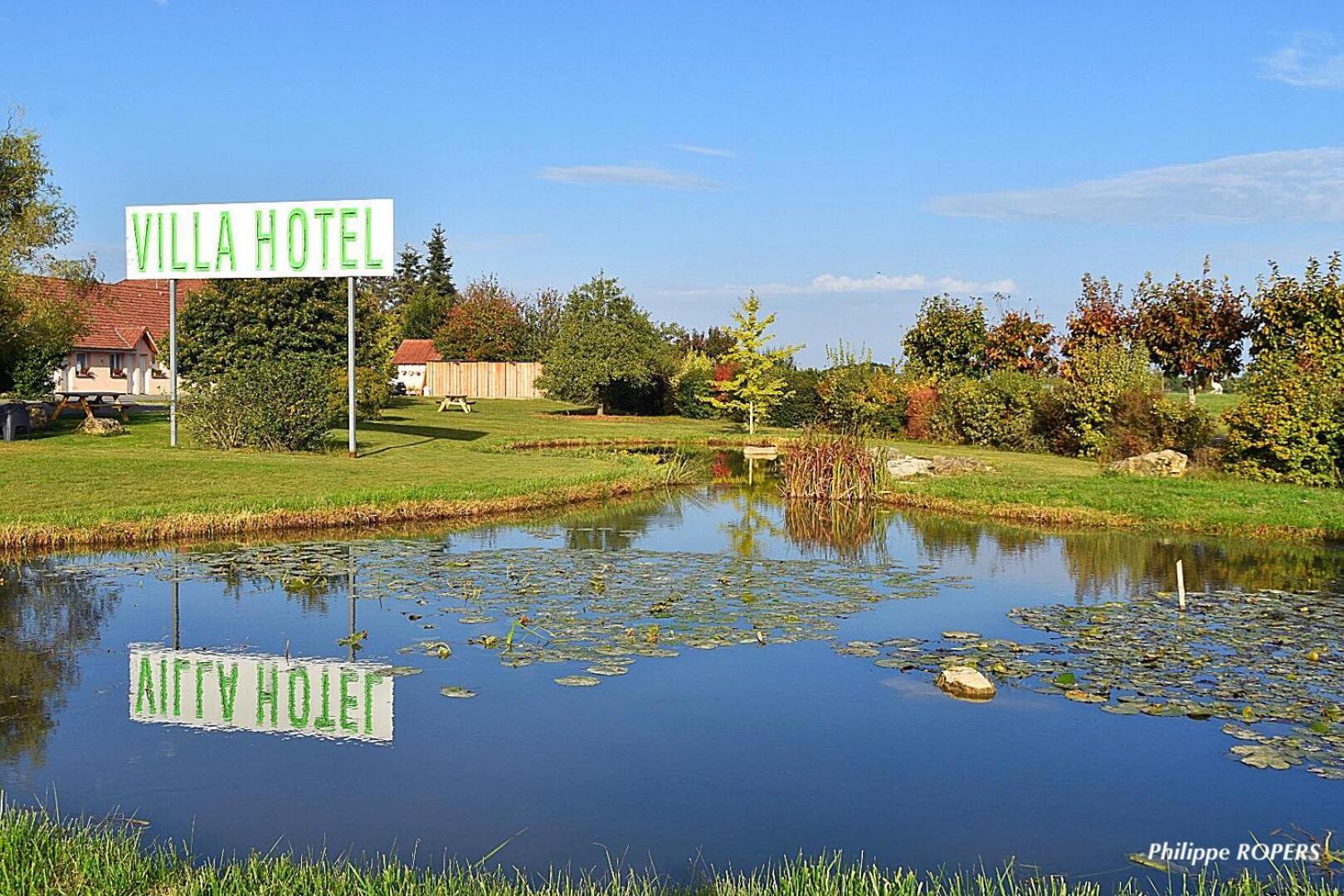 Villa Hotel Gien Exterior photo